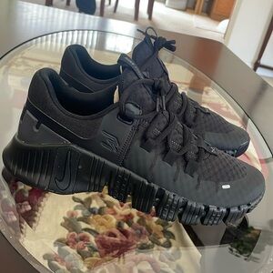 NIKE FREE METCON 5 RW